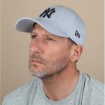 casquette grise