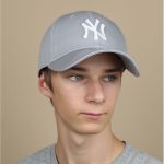 casquette grise